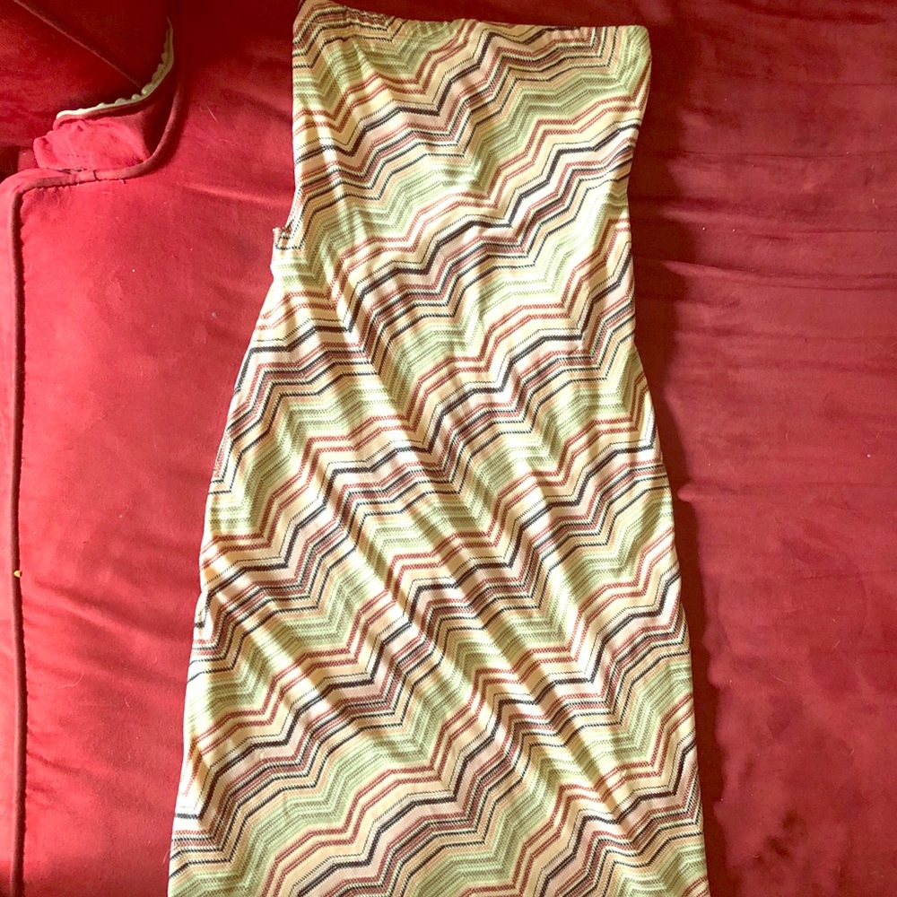 Strapless Zigzag Patterned Dress - image 1